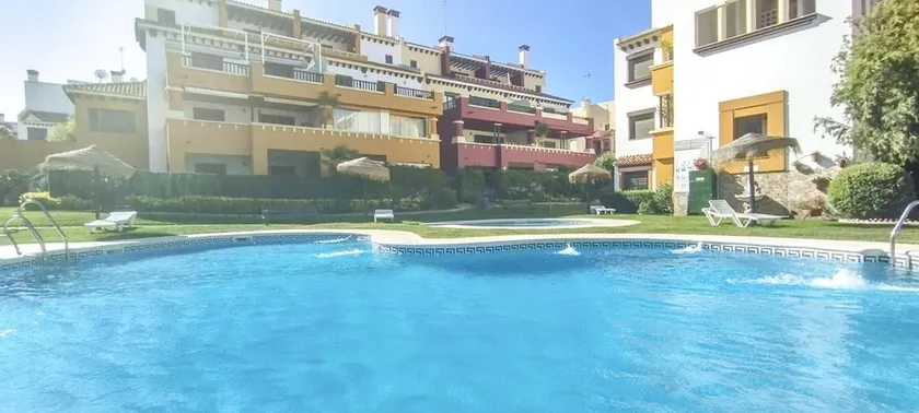 Lovely 2-bed Apartment in Costa Esuri - Image 1