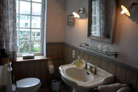 Chambres d'Hôtes Rosebud Honfleur - Image 1