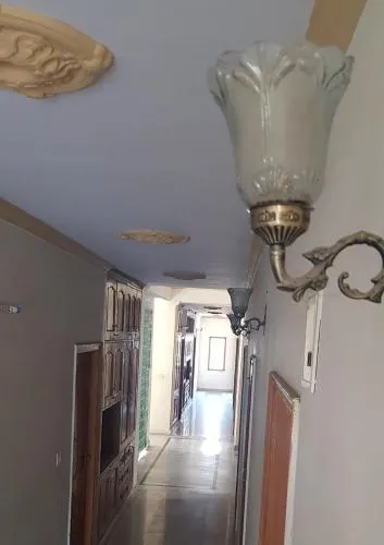 Righ Roof Hotel - Image 1