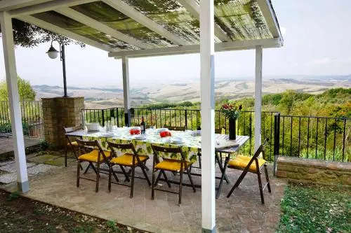 Antica Pietra holiday house with pool - Image 1