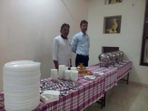 Thar Midway Hotel & Restaurant - Image 1