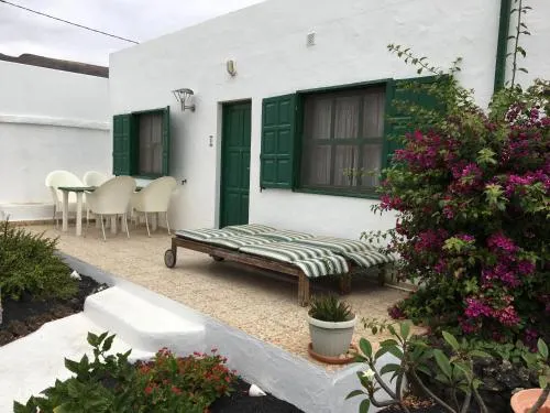 Apartamentos Los Vientos (Apto 8) - Image 1