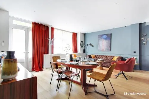 Bed & Breakfast Place Des Vosges - Image 1