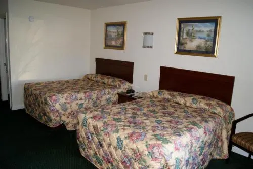 American Inn & Suites - Image 1