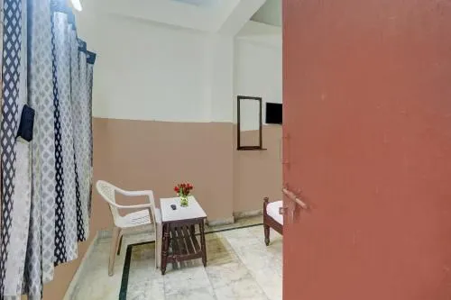 SPOT ON Sri Sai Lohith Lodge Near Secunderabad Railway Station - Image 1