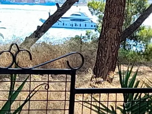 Dina's Villa Isthmia - Image 1