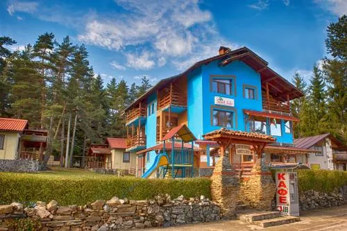 Sweet Life Family Hotel - Image 1