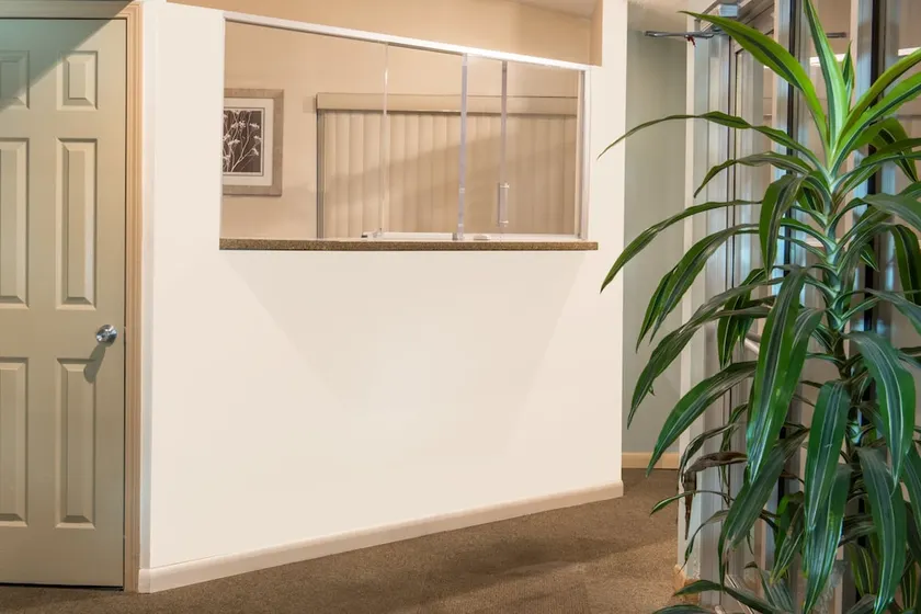 Super 8 by Wyndham Hamburg - Image 1