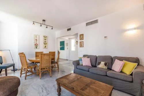 Apartment Los Naranjos - Image 1