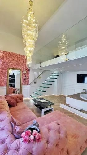 OPERA SUITE - Image 1