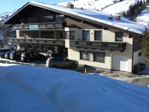Hotel Pension Flora - Image 1