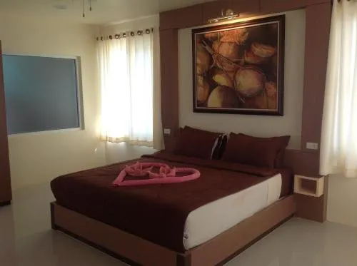 Holiday Beach Resort - Image 1