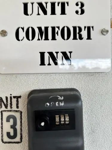 Comfort Inn - Image 1