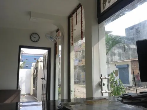Hotel Brindavan - Image 1