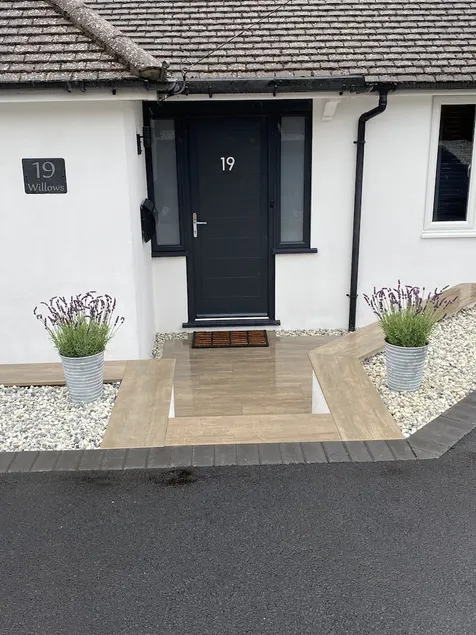 Willows Worthing 4 bed With ev Charger & sea Views - Image 1