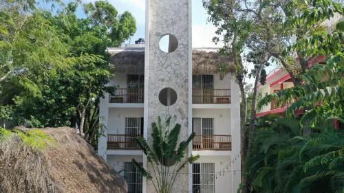 Loto Tulum - Image 1