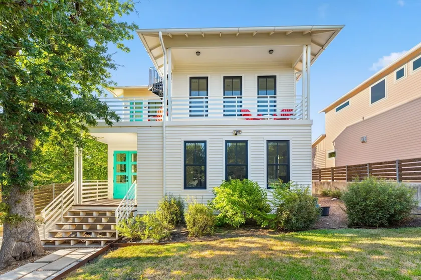 East Side Modern - Image 1