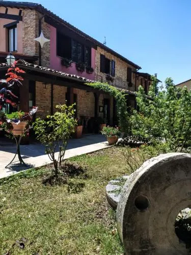 La Corte Sul Lago - Image 1