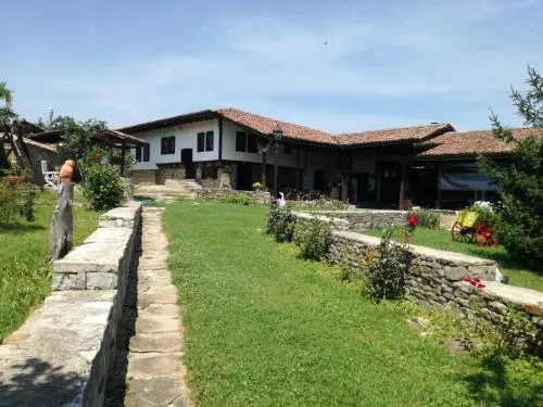 Beeva House - Image 1