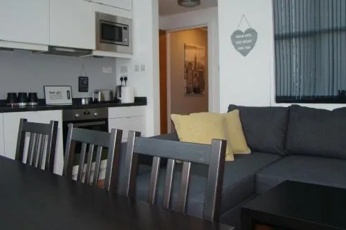 Corporation Street Apartment - Image 1