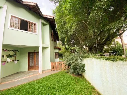 Casa Confortável Com Churrasqueira Na Granja Viana - Image 1
