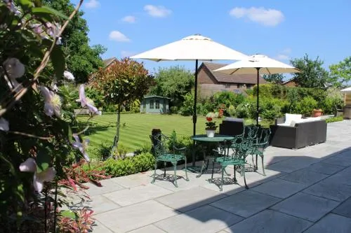 Ditton Lodge - Image 1