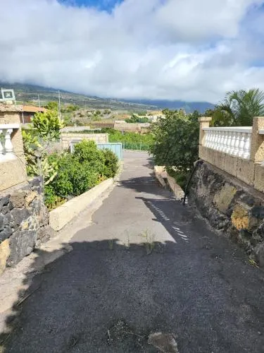 Seaview Chalet - Image 1