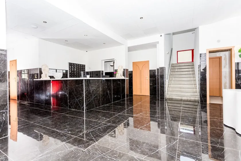 Tif Hotel & Restaurant - Image 1