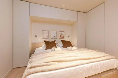 Luxurious two Bedroom With Lateral Seaview - Image 1