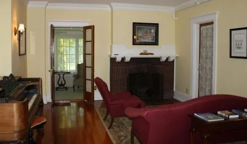 State Street Inn - Image 1