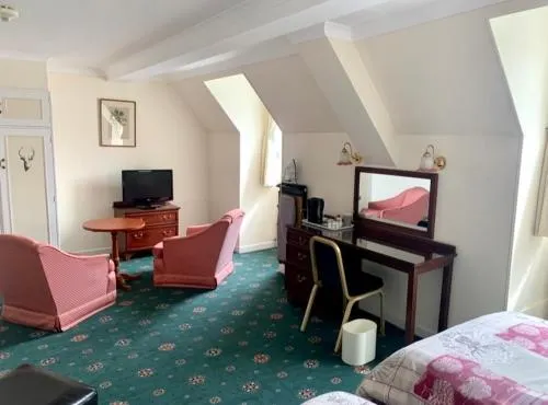 The Skye View Hotel - Image 1