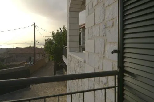 Papadeas Villas - Image 1