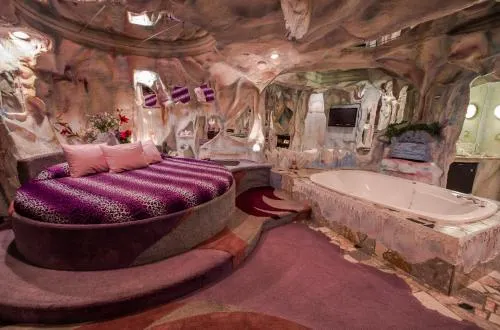 Feather Nest Inn - Image 1