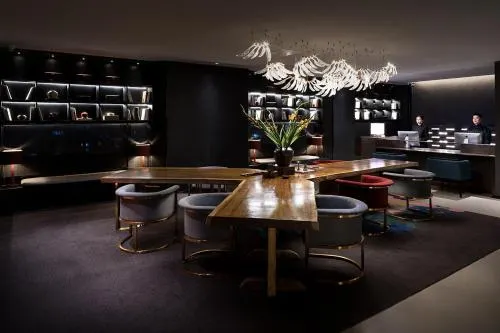 Qianzitong First Seeing Hotel - Image 1