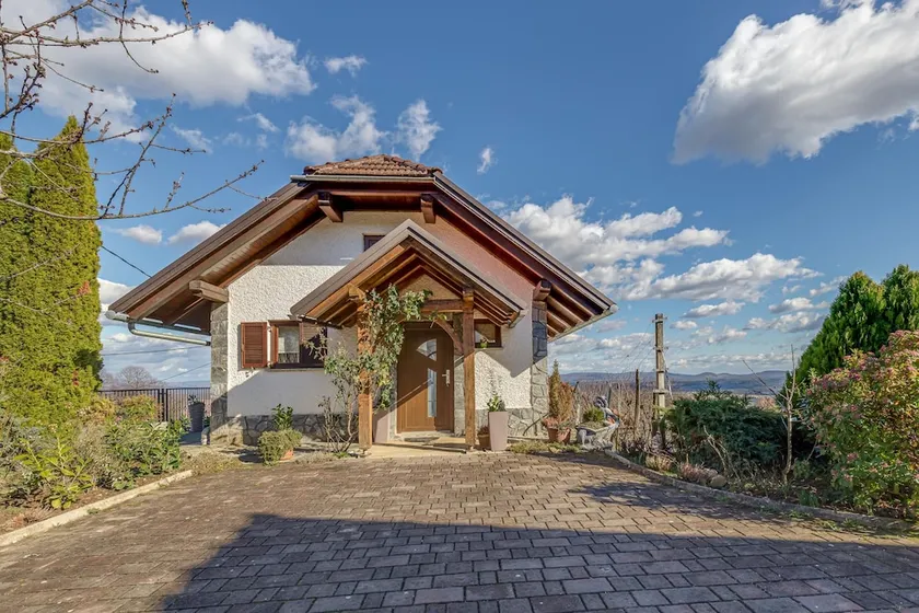 Vineyard Cottage Bahor - Image 1