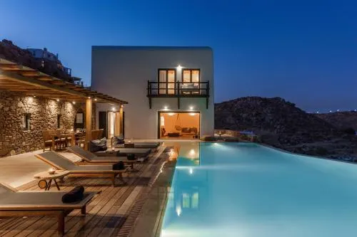The Crown Estate in Psarou by Divine Property SA - Image 1