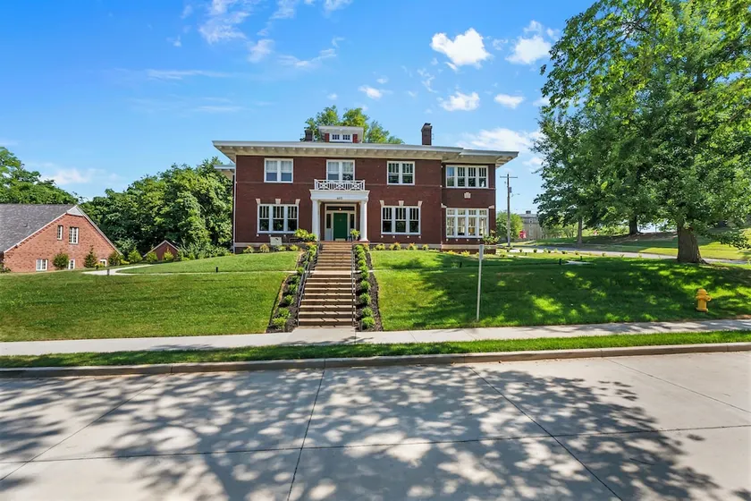 Rockwood Inn - Image 1