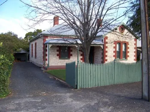 Smith Street Villa Naracoorte - Image 1