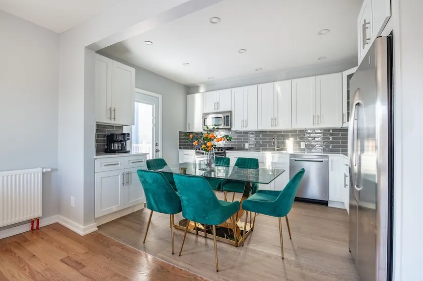 3BR Prime Luxury near NYC w Arcade Room - Image 1