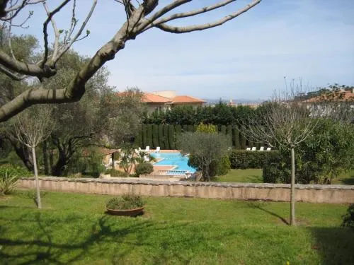 St Tropez Studio - Image 1