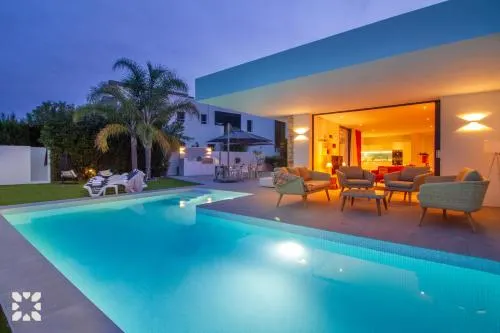 Villa Falco by Abahana Villas - Image 1