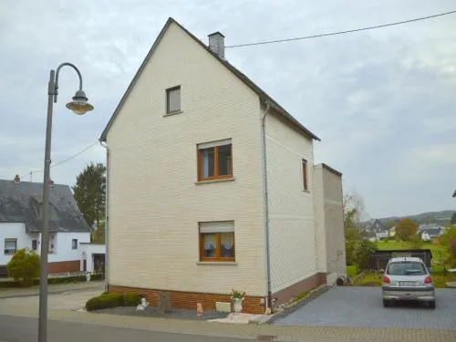 Modern Holiday Home in Haserich with Private Terrace - Image 1