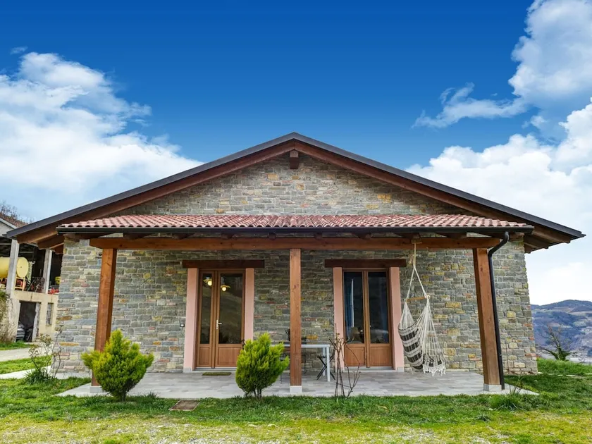 Secluded Holiday Home in Vesime with Garden - Image 1