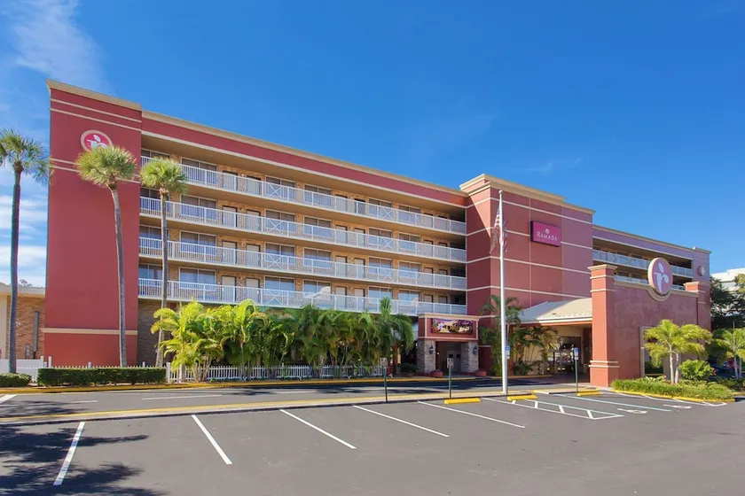 Ramada by Wyndham Tampa Westshore Airport South - Image 1