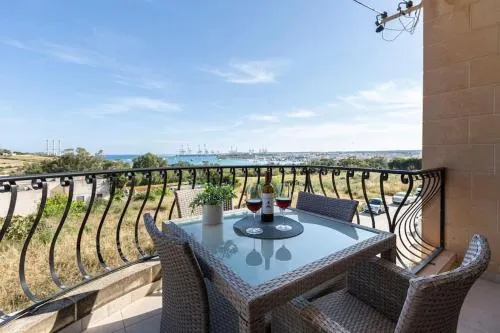 ZER- Spacious House with Terrace and Views - Image 1