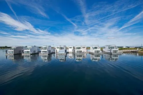 Schwimmendes Haus Marina Rainbow - Image 1