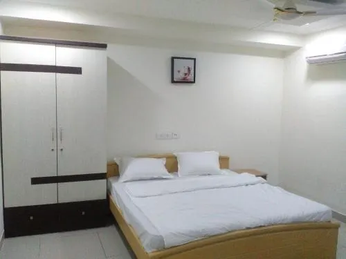 Siri Dormitory - Image 1