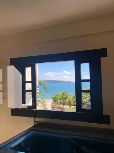 Apartamento com Vista ao Mar - Image 1