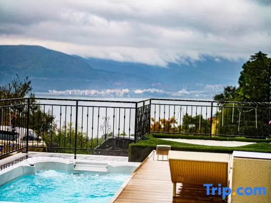 Yixiu Yijing Yishengyuan · Golf Villa (Yangzonghai Tourism Resort) - Image 1
