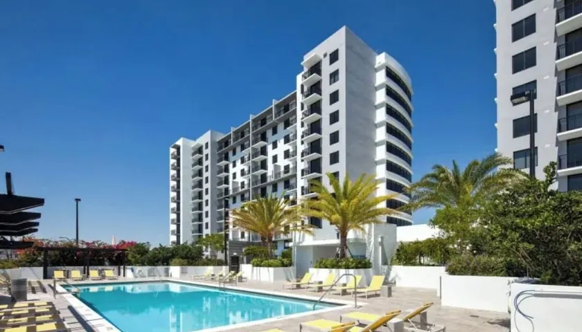 New 3 Bed 2 Bath In The  Little Havana - Image 1